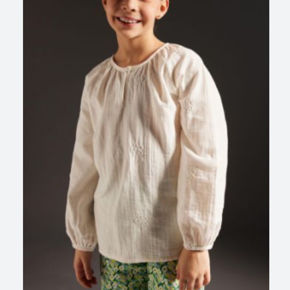 Grain de Chic blouse soft white, delicate buttons, excellent condition